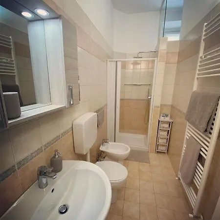Casa Via Roma Интра